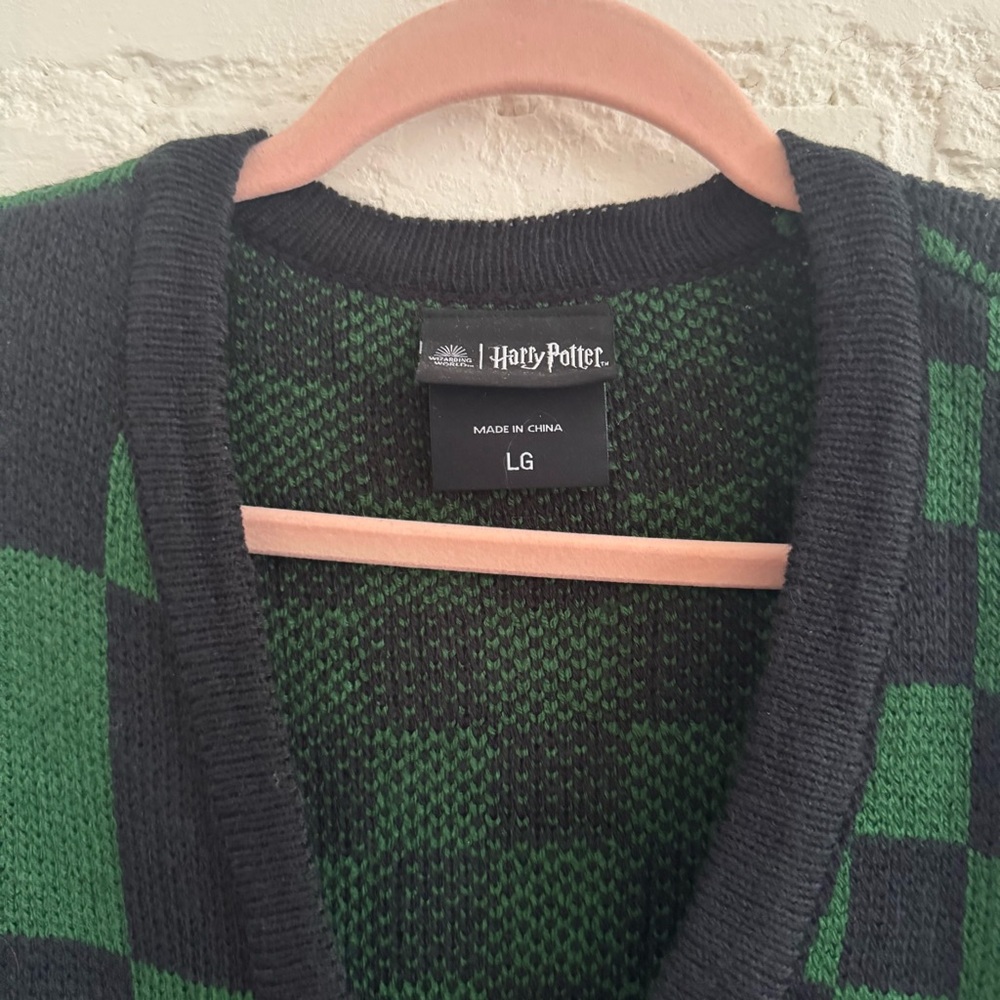 ON HOLD Slytherin Boxlunch Green and Black Checkered Cardigan 🐍🖤💚 - Picture 4 of 7